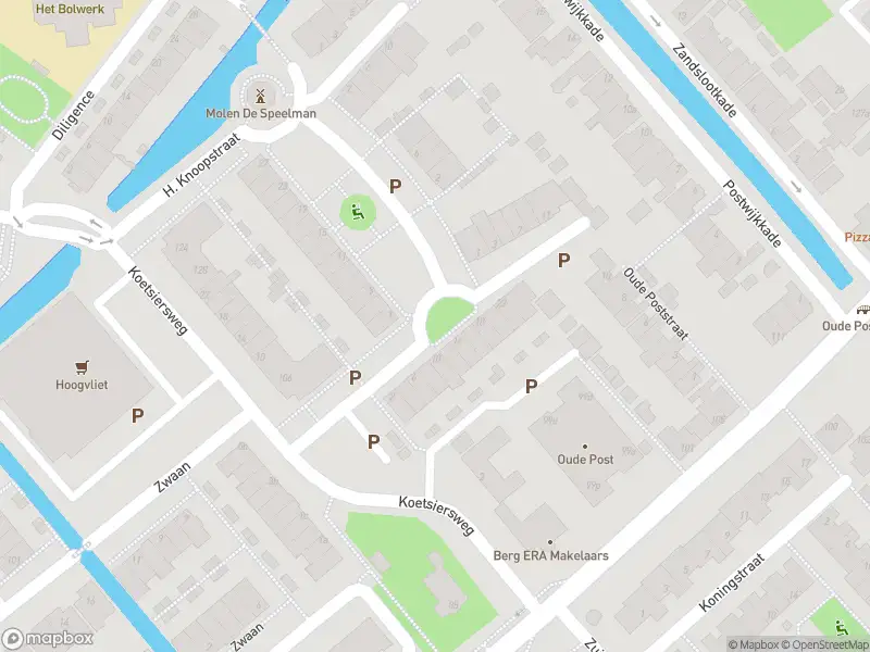 Ambulance met grote spoed naar de Kerkeland in Sassenheim