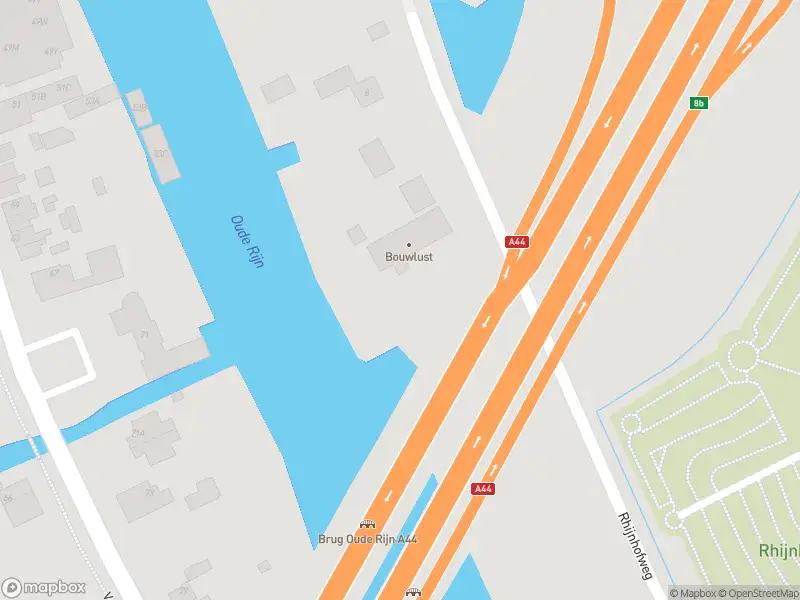 Ambulance met gepaste spoed naar de Oude Rhijnhofweg in Oegstgeest