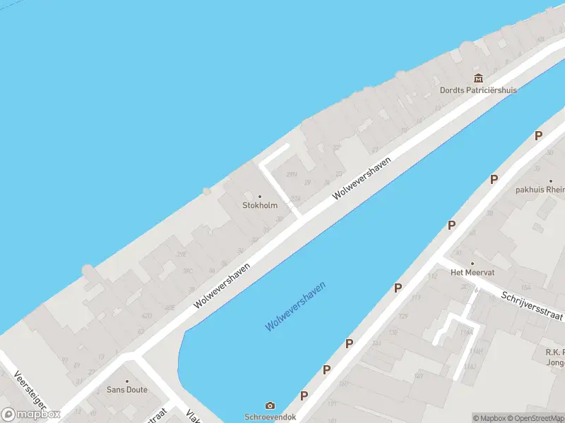 Ambulance met gepaste spoed naar de Wolwevershaven in Dordrecht