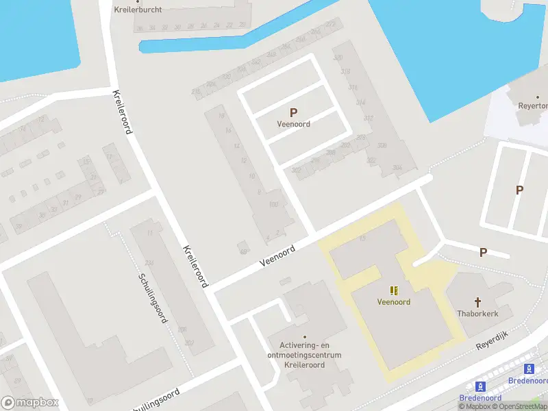 Ambulance met grote spoed naar de Veenoord in Rotterdam