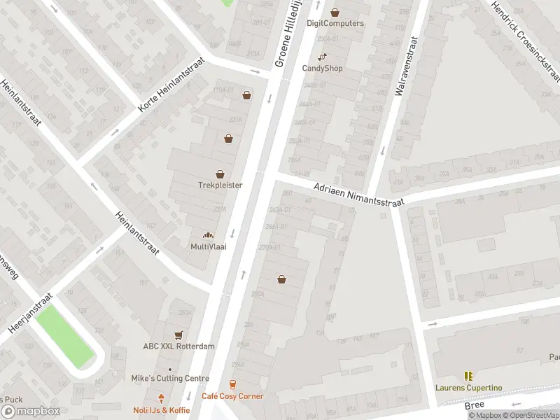 Ambulance met grote spoed naar de Groene Hilledijk in Rotterdam