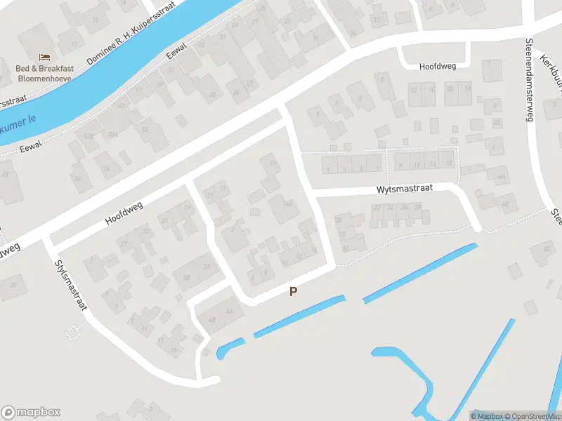 Brandweer met gepaste spoed naar de Hoofdweg in Burdaard