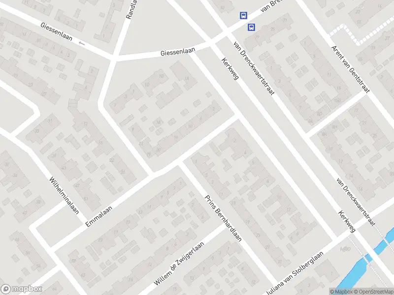 Ambulance met gepaste spoed naar de Emmalaan in Giessenburg