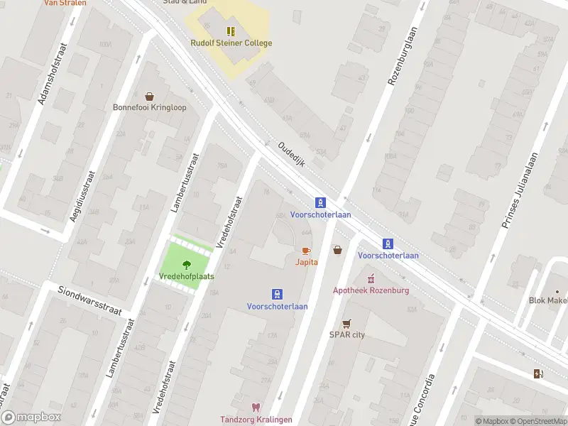 Ambulance met grote spoed naar de Oudedijk in Rotterdam