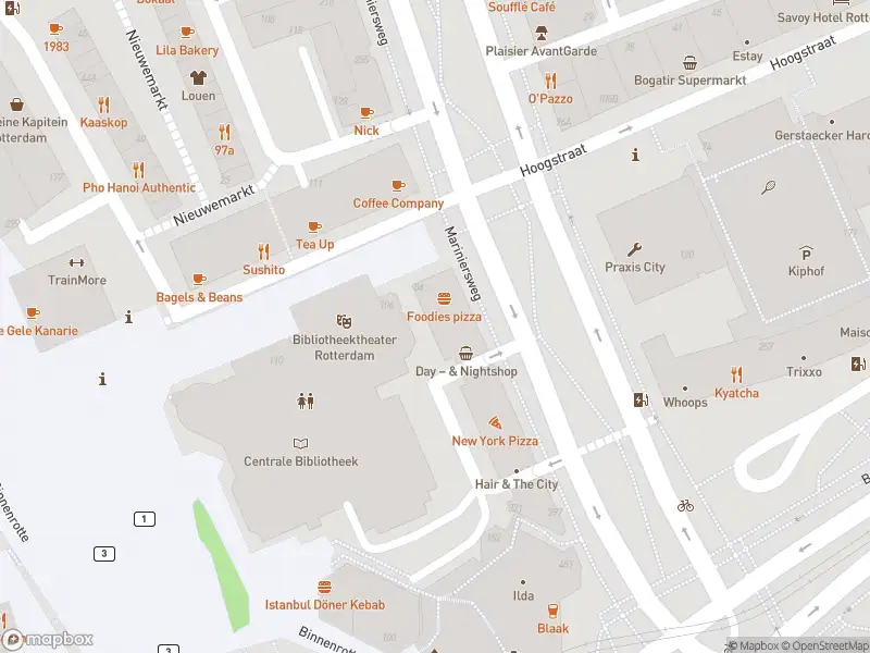 Ambulance met gepaste spoed naar de Mariniersweg in Rotterdam