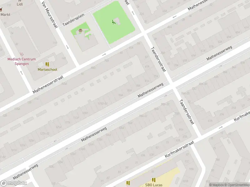 Ambulance met grote spoed naar de Mathenesserweg in Rotterdam