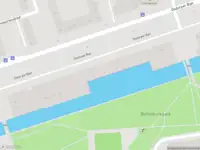 Ambulance met grote spoed naar de Osdorper Ban in Amsterdam