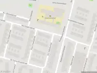 Ambulance met grote spoed naar de Nico Snijdersstraat in Amsterdam