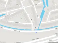 Ambulance met grote spoed naar de Nachtwaker in Rhoon