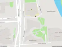 Ambulance met gepaste spoed naar de Beethovenplein in Amsterdam