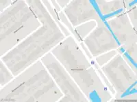 Ambulance met gepaste spoed naar de Mauritsstaete in Leiderdorp