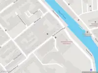 Ambulance met gepaste spoed naar de Westfrankelandsestraat in Schiedam