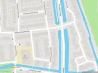 Ambulance met gepaste spoed naar de Steeckterpolderstraat in Gouda