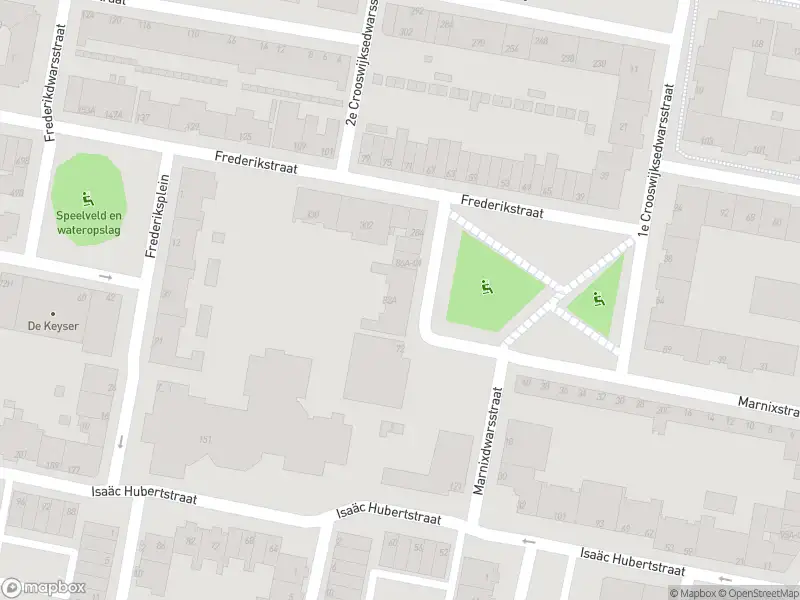 Ambulance met grote spoed naar de Marnixstraat in Rotterdam