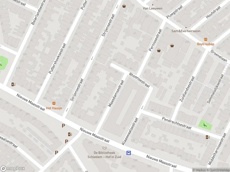 Ambulance met gepaste spoed naar de Maasdamsestraat in Schiedam