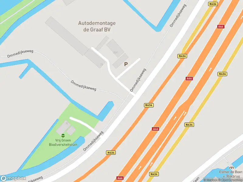 Ambulance met gepaste spoed naar de Ommedijkseweg in Leiden