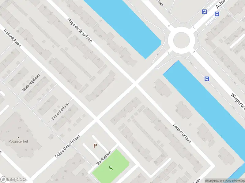 Ambulance met grote spoed naar de Guido Gezellelaan in Uithoorn