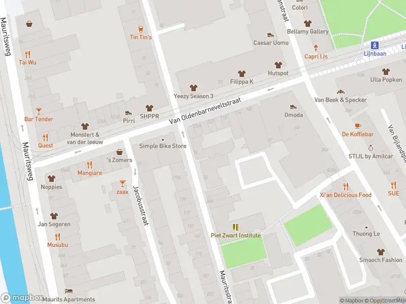 Ambulance met gepaste spoed naar de Mauritsstraat in Rotterdam