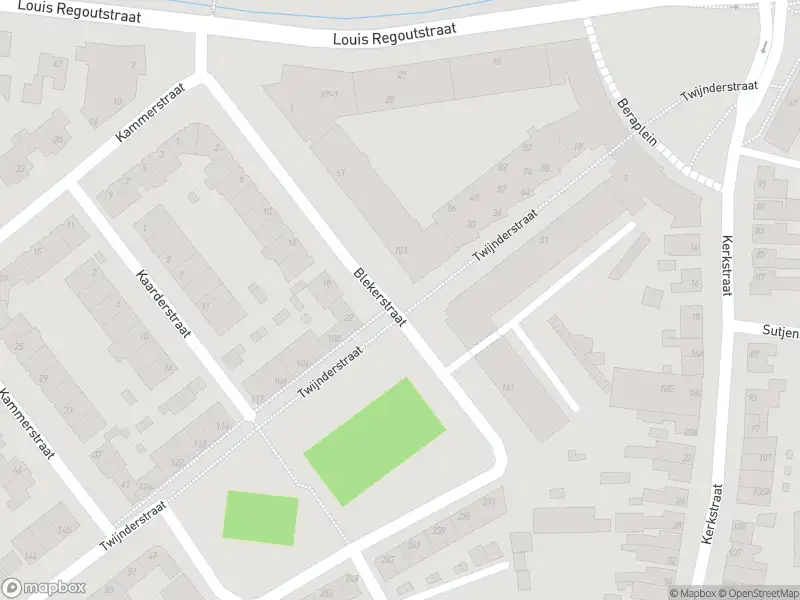 Brandweer met grote spoed naar de Twijnderstraat in Weert vanwege gebouwbrand