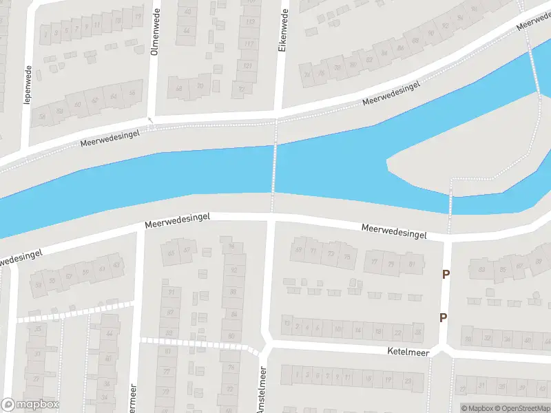 Ambulance met gepaste spoed naar de Meerwedesingel in Barendrecht