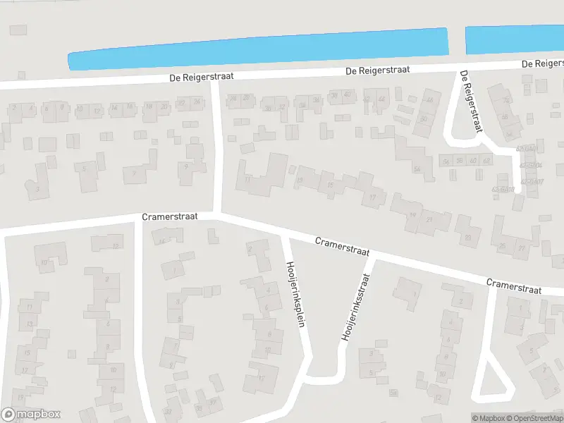 Politie naar de Langestraat in Delden vanwege aanrijding met letsel