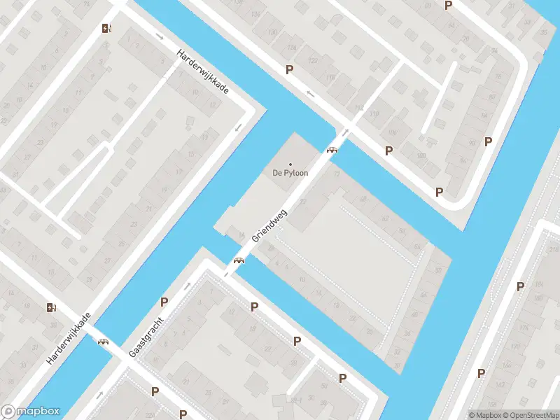 Ambulance en brandweer met grote spoed naar de Griendweg in Amersfoort