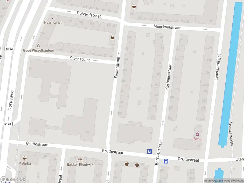 Ambulance met gepaste spoed naar de Eksterstraat in Rotterdam