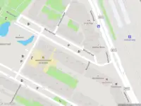 Ambulance met gepaste spoed naar de Welnastraat in Amsterdam