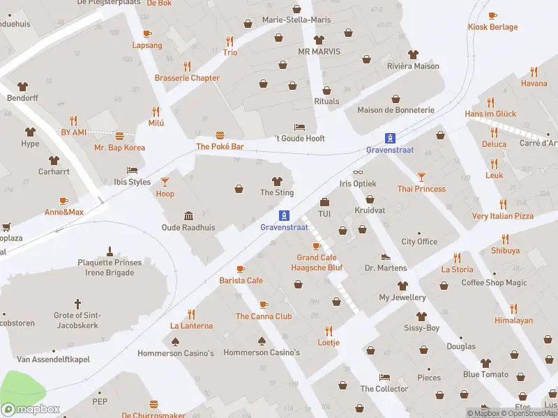 Ambulance met grote spoed naar de Dagelijkse Groenmarkt in 's-Gravenhage