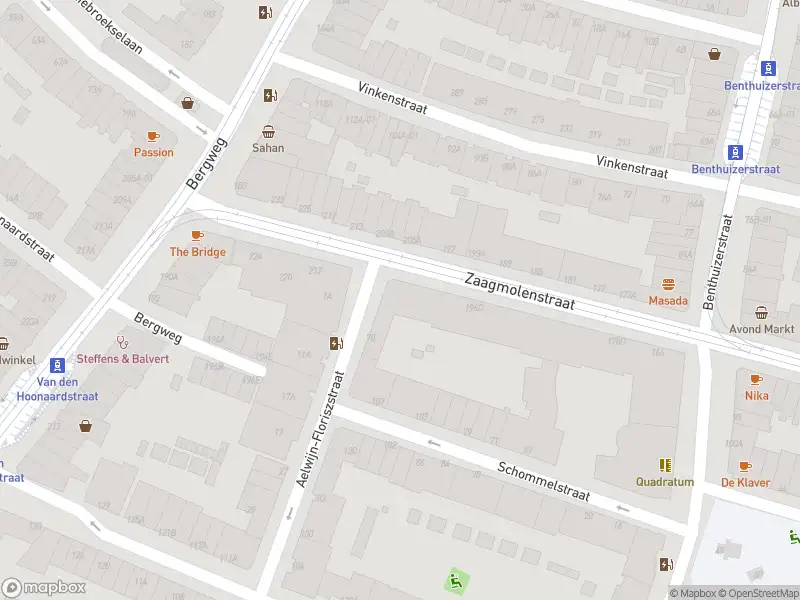 Ambulance met gepaste spoed naar de Zaagmolenstraat in Rotterdam