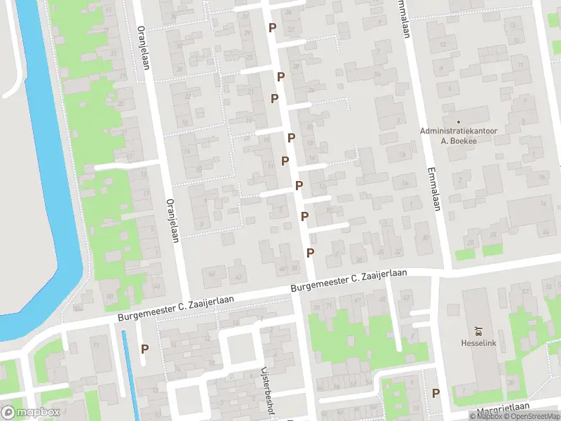 Ambulance met grote spoed naar de Prins Bernhardlaan in Dirksland
