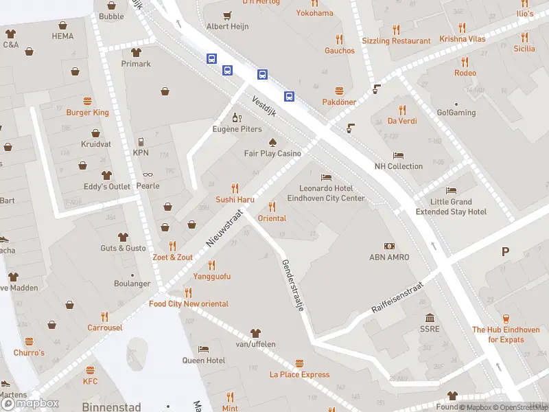 Politie naar de Nieuwstraat in Eindhoven