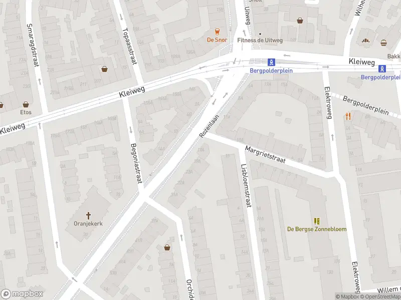 Ambulance met grote spoed naar de Rozenlaan in Rotterdam