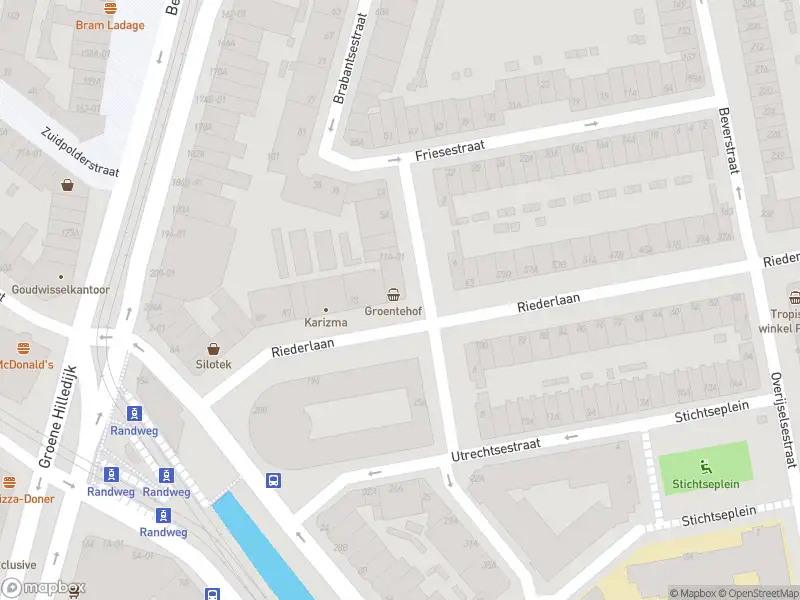 Ambulance met grote spoed naar de Hollandsestraat in Rotterdam