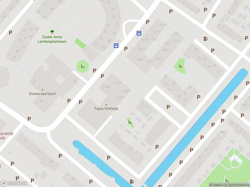 Ambulance met gepaste spoed naar de Lord Baden Powellweg in Voorschoten