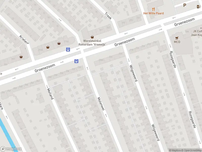 Ambulance met gepaste spoed naar de Molenwei in Rotterdam