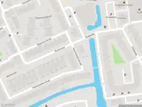 Ambulance met grote spoed naar de Heelmeesterstraat in Schiedam