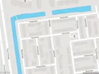 Ambulance met grote spoed naar de Perenlaan in Schiedam