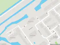 Ambulance met grote spoed naar de Duivenpad in Leidschendam