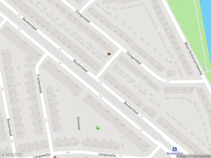 Ambulance met grote spoed naar de Beukendaal in Rotterdam