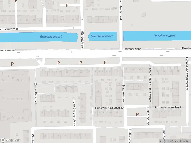 Ambulance met gepaste spoed naar de Jan van der Horststraat in Haarlem