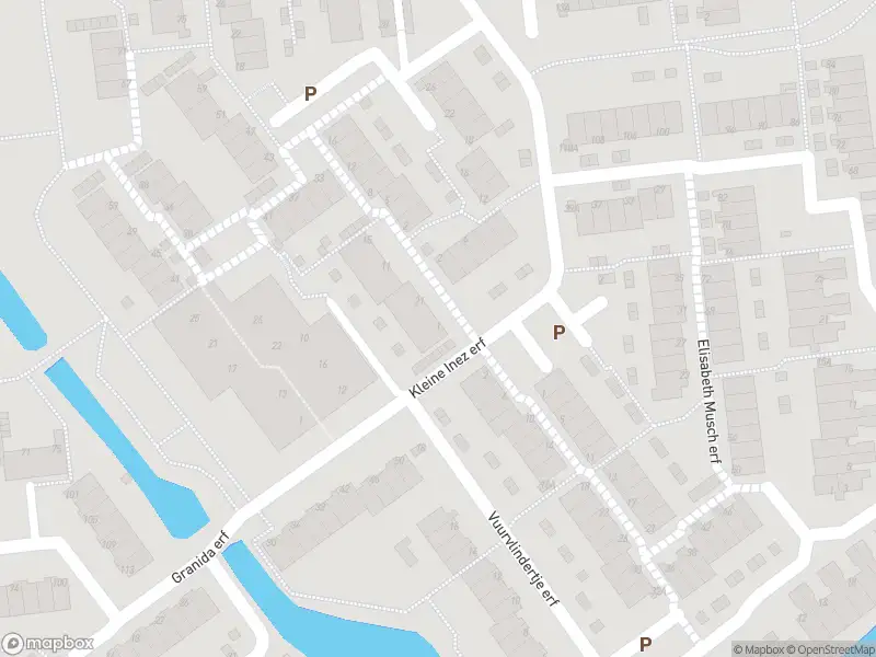 Ambulance met grote spoed naar de Griet Manshande erf in Capelle aan den IJssel