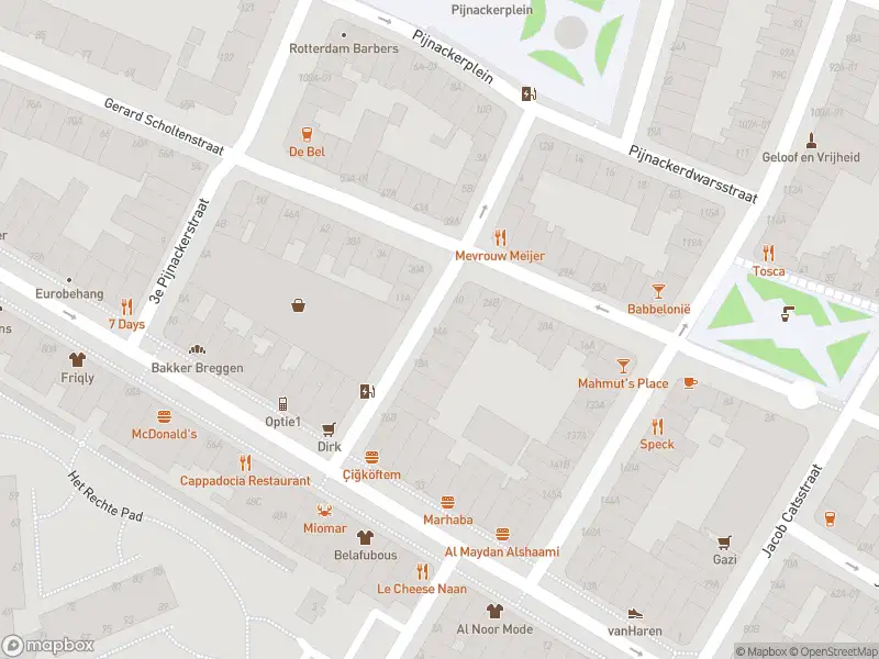 Ambulance met gepaste spoed naar de 2e Pijnackerstraat in Rotterdam