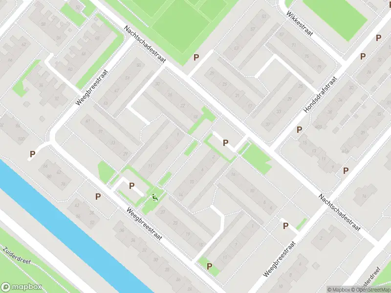 Ambulance met grote spoed naar de Klaverveld in Nieuw-Vennep