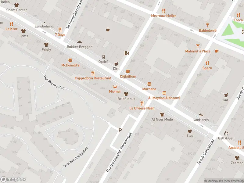 Ambulance met grote spoed naar de Zwart Janstraat in Rotterdam