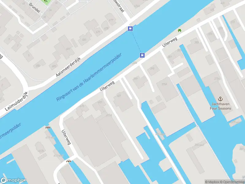 Brandweer met grote spoed naar de Leimuiderdijk in Rijsenhout vanwege reanimatie