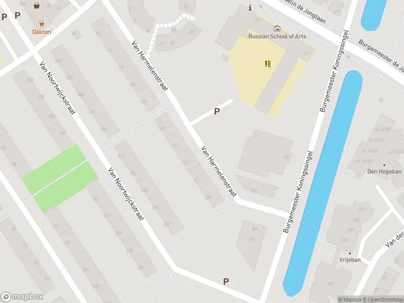 Ambulance met grote spoed naar de Van Harmelenstraat in Rotterdam