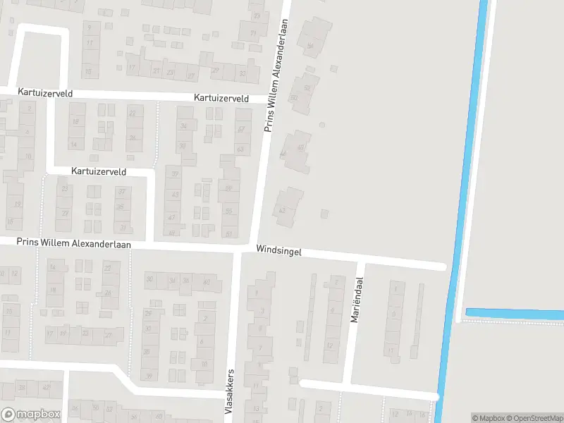 Ambulance met gepaste spoed naar de Prins Willem Alexanderlaan in Westmaas