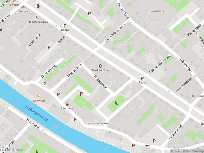 Ambulance met grote spoed naar de Nobelstraat in Gouda