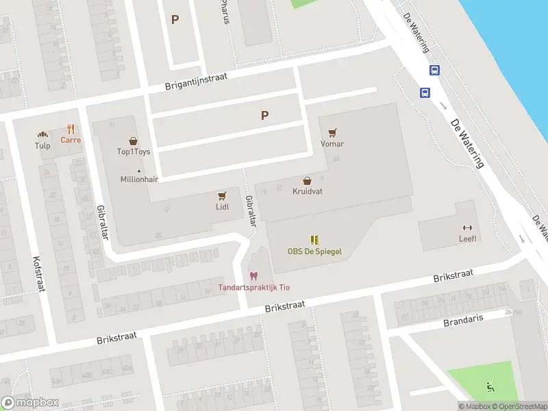 Ambulance naar de Gibraltar in Zaandam vanwege ongeval met letsel